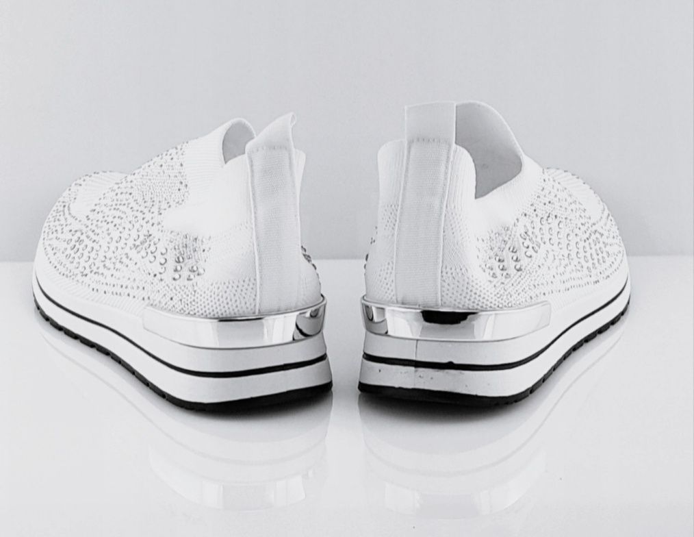 Białe buty ażurowe wsuwane buty sportowe cyrkonie 36-41. Omega Venizi