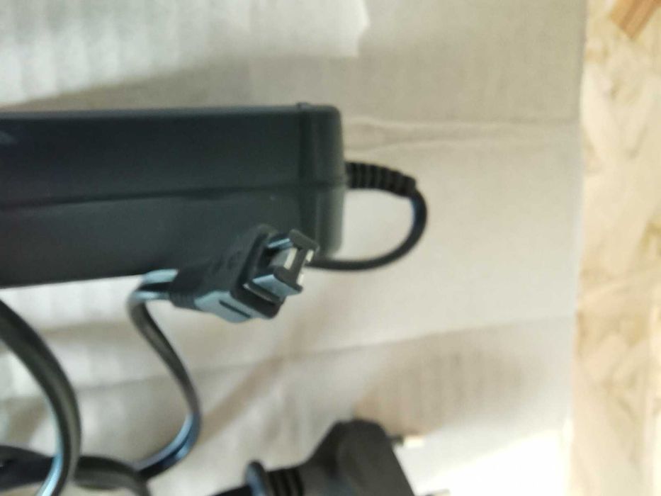 Блок питания Sony для видеокамер