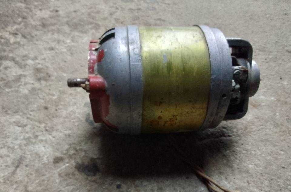 Silnik elektryczny, sprawny.