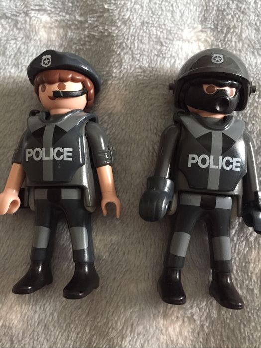 2 polícias Fisherprice