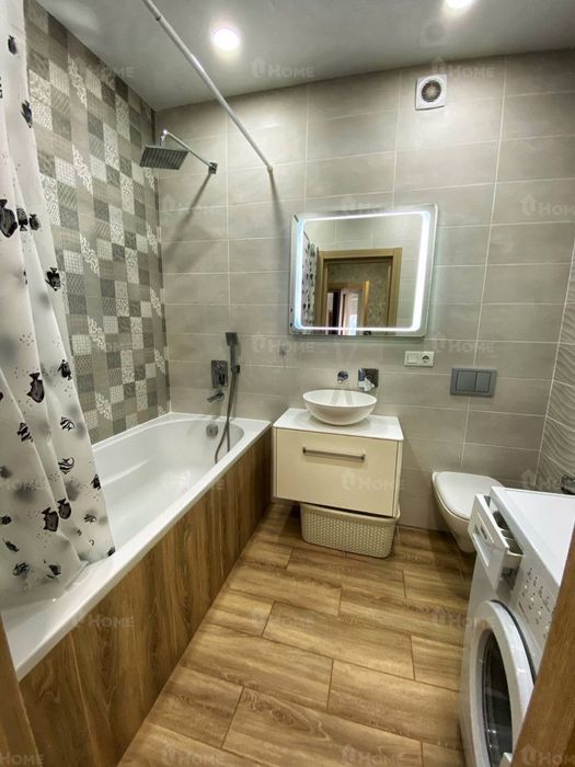 Евродвушка в ЖК Мира 1. « метро Масельского»