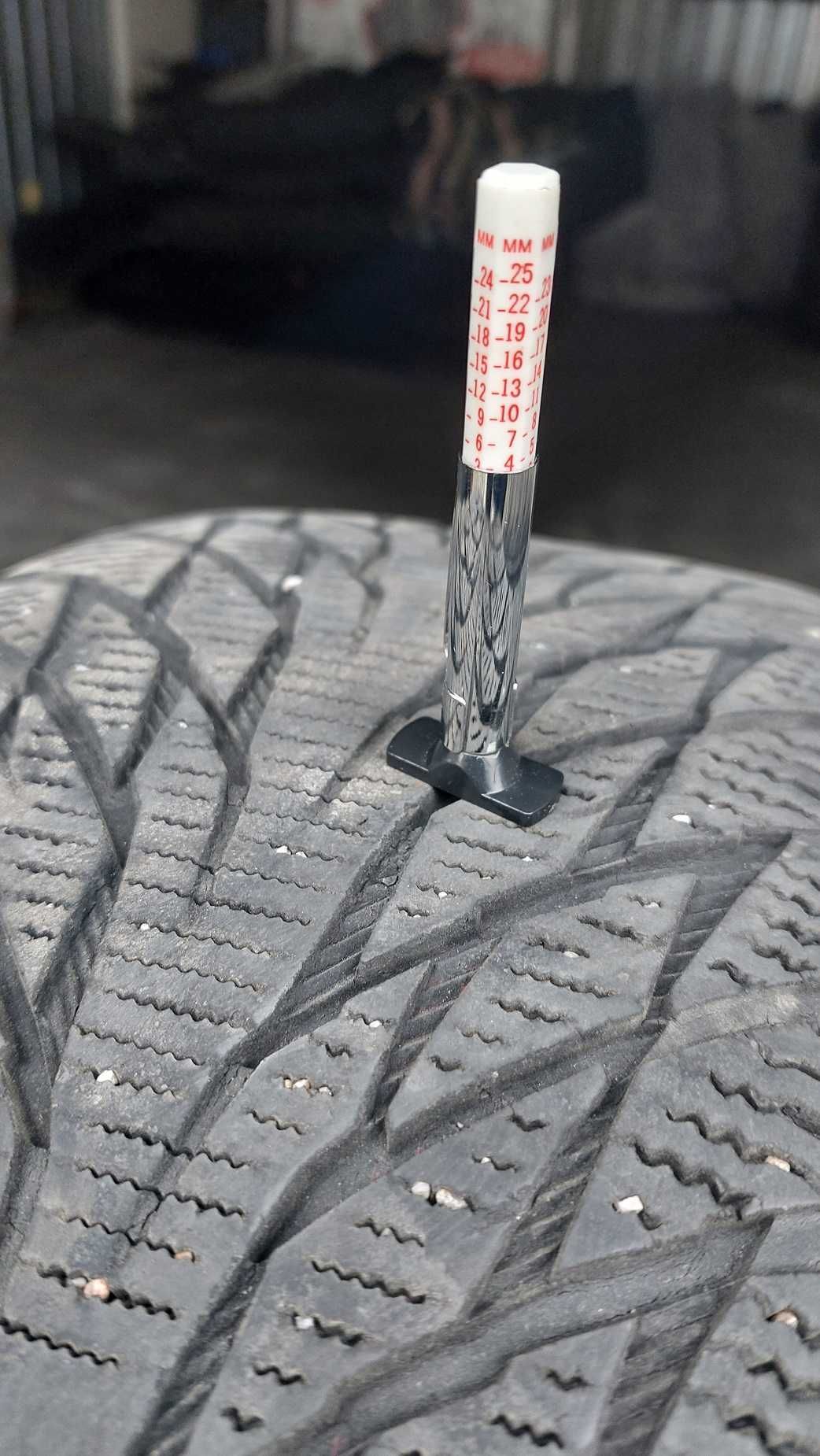 Opony zimowe NOKIAN Hakapeliitta R2 225/50 R17