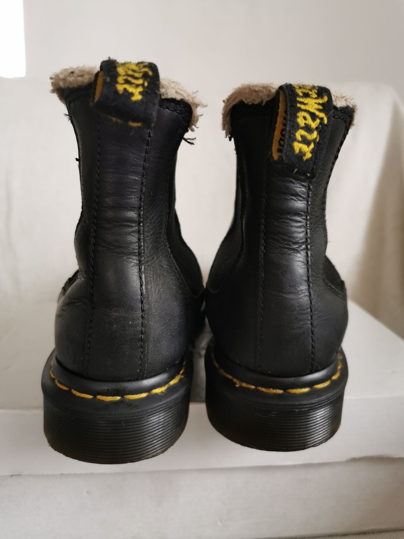 Dr. Martens Air Wair Leonore Chelsea ocieplane sztyblety 37