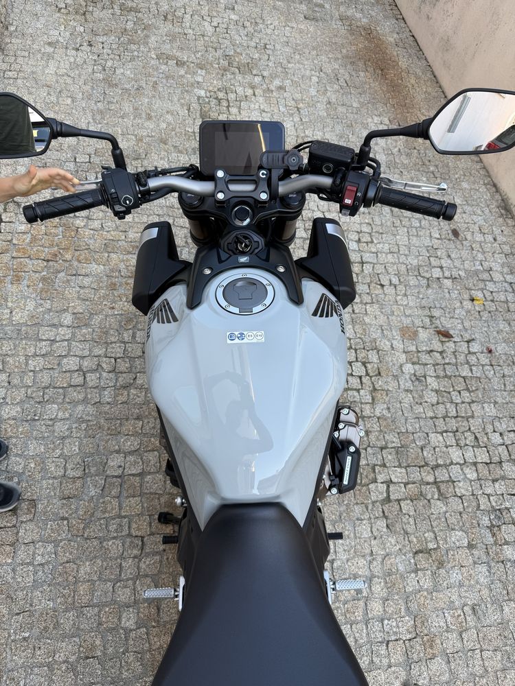 Honda CB650R E-Clutch
