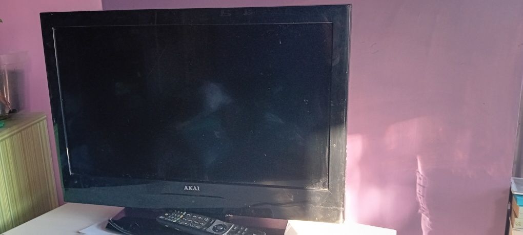 Akai telewizor 25 cali i dekoder