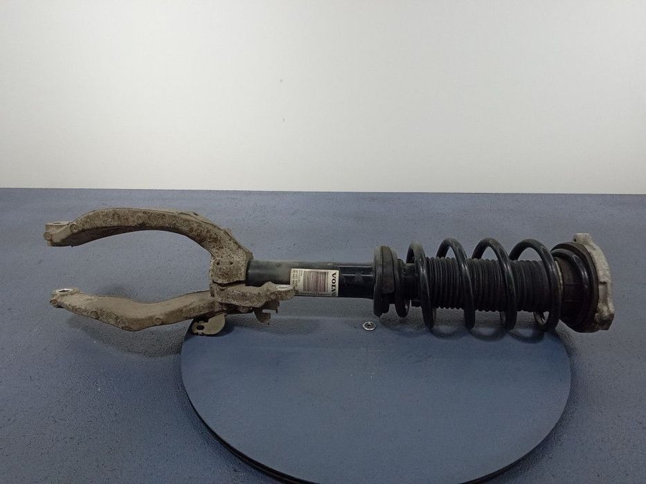 V90 CROSS COUNTRY MCPERSON PRAWY PRZÓD 31476941