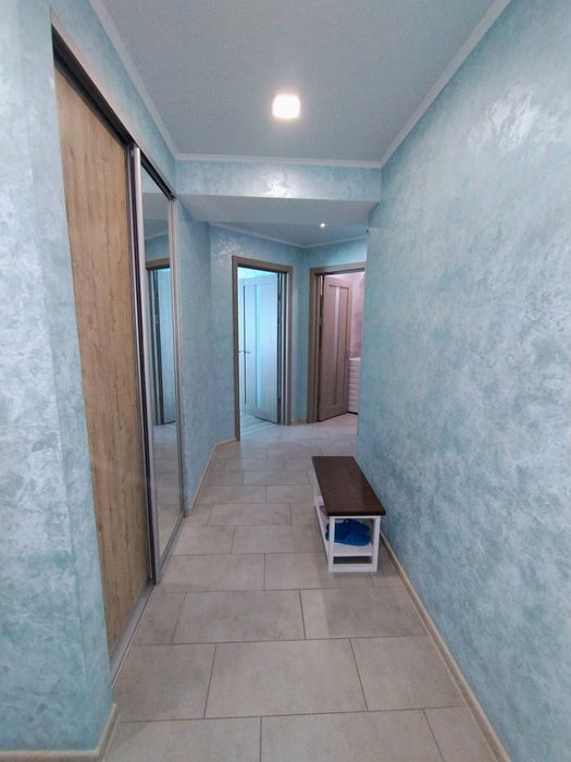 Подобово СУЧАСНІ 2- кімн. нові стильні апартаменти