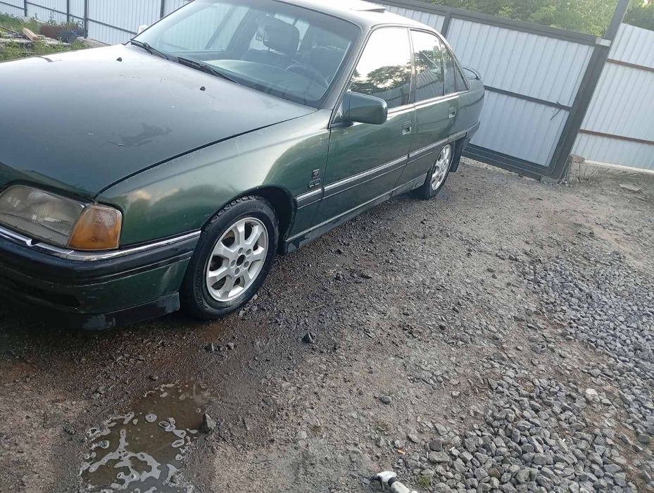 Опель Омега А.  1992р