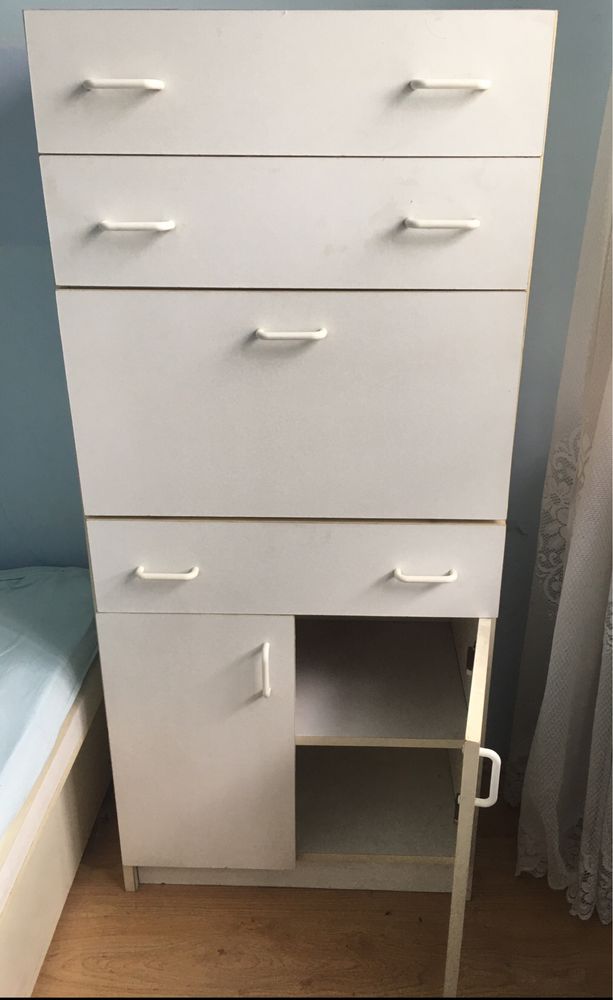 Komoda biala 130 x 60 x 40 cm