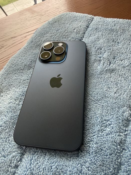 iPhone 15 PRO 256gb niebieski stan idealny