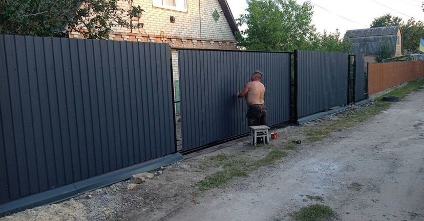 Забори під ключ. Забори з євросітки Отмоски. Площадки Бетонні роботи.