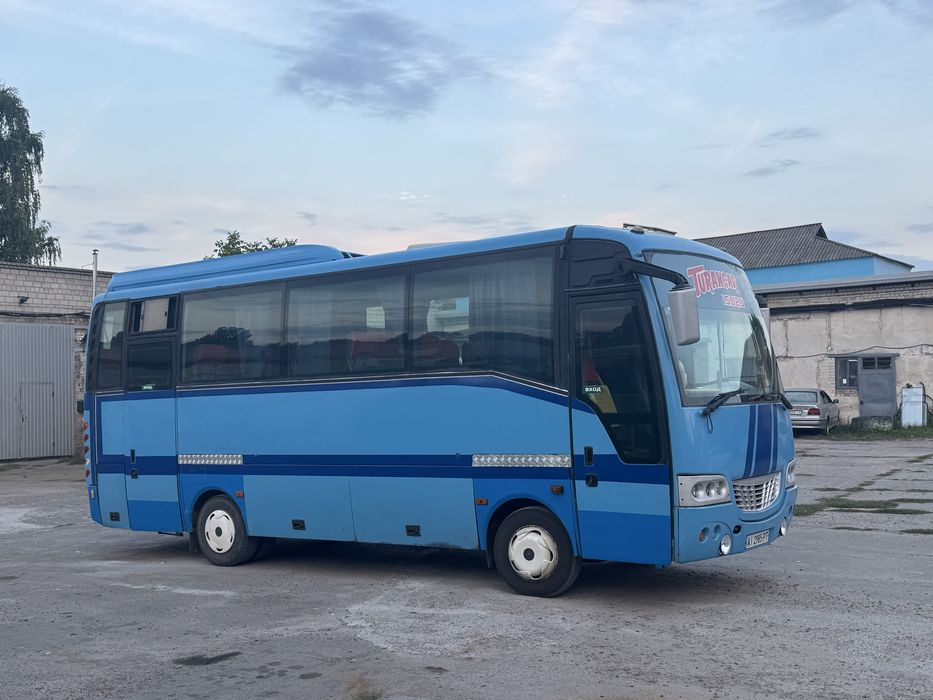 Isuzu Turkuaz туристичний автобус