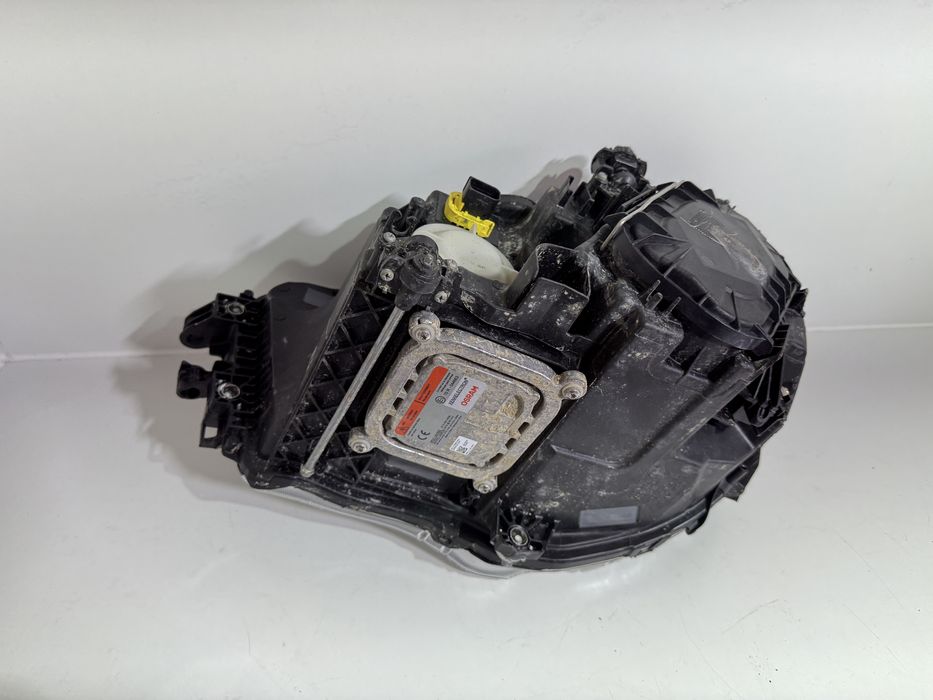 Lampa Przód Przednia prawa Xenon Mercedes Actros MP4 A961