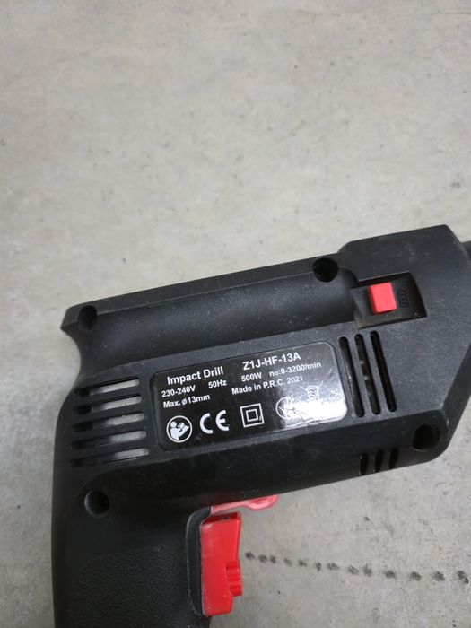 Berbequim percutor com fio 500 W