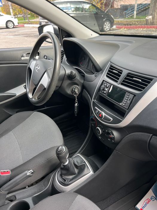 Продам Hyndai Accent