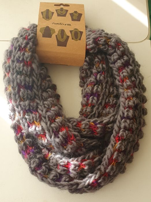 Cachecol da marca natura