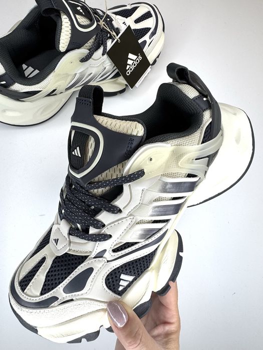Кроссовки Adidas НОВЫЕ - 43,40, 39 размер в НАЛИЧИИ
