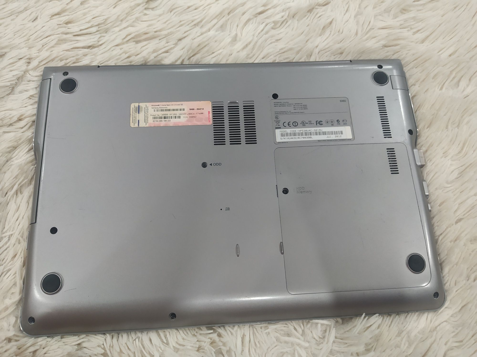 Ноутбук Samsung NP530U4C-01 i5-3317u 8gb 500gb+24ssd Nvidia GT620M-1gb