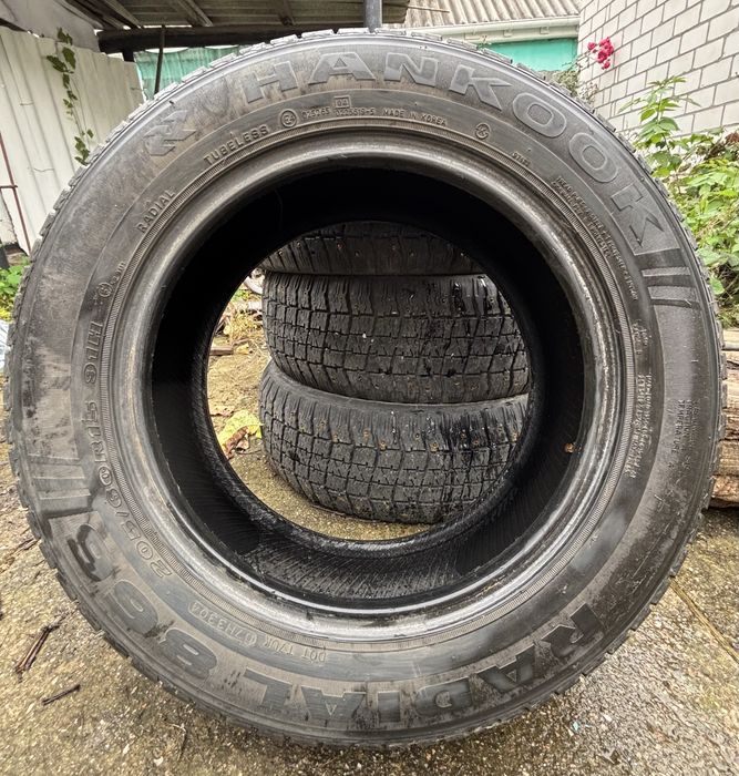 Продам резину hankook 205/60 r15