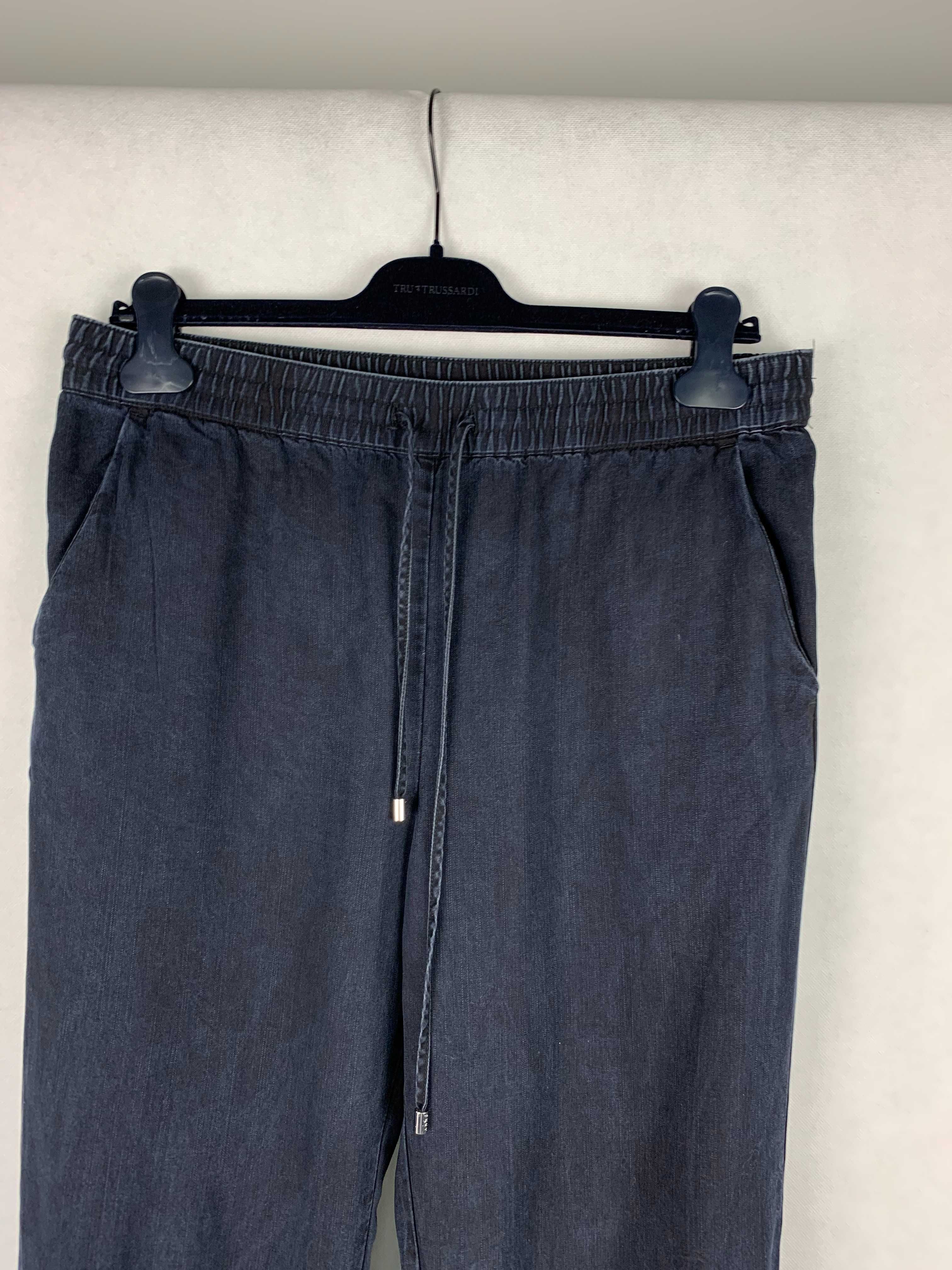 NOWE Spodnie cienki dżins krój dresowy DKNY roz M