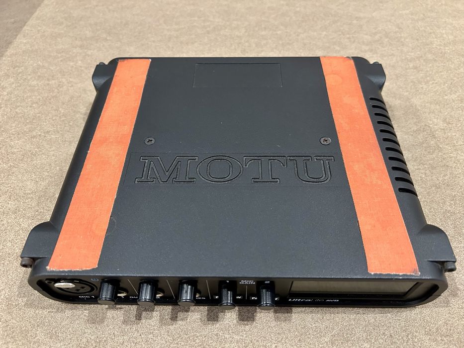 MOTU Ultralite AVB Аудіо інтерфейс карта