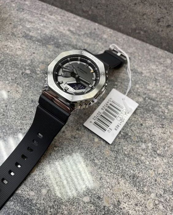Часы мужские Casio G-Shock GM-2100-1A