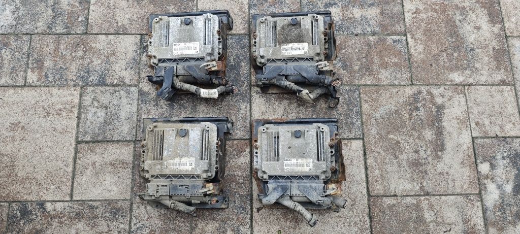Блок керування двигуном Opel Zafira B 1.9 CDTI Astra H ECU Bosch