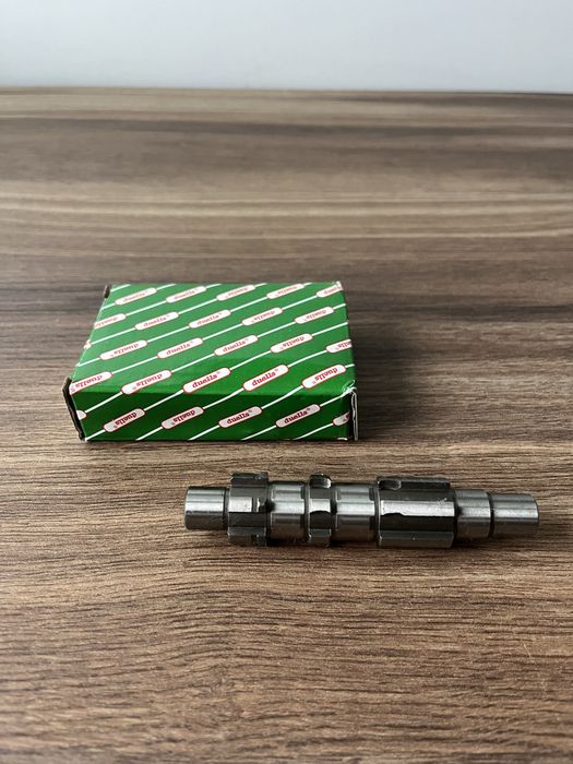 NOWY DUELLS wałek pośredni skrzyni biegów WSK 125 WFM M06