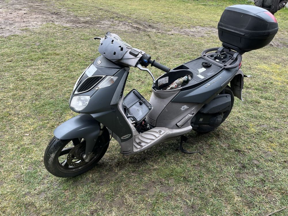 Aprilia Sportcity 125 200 dużo części czasza gaźnik silnik lagi linka