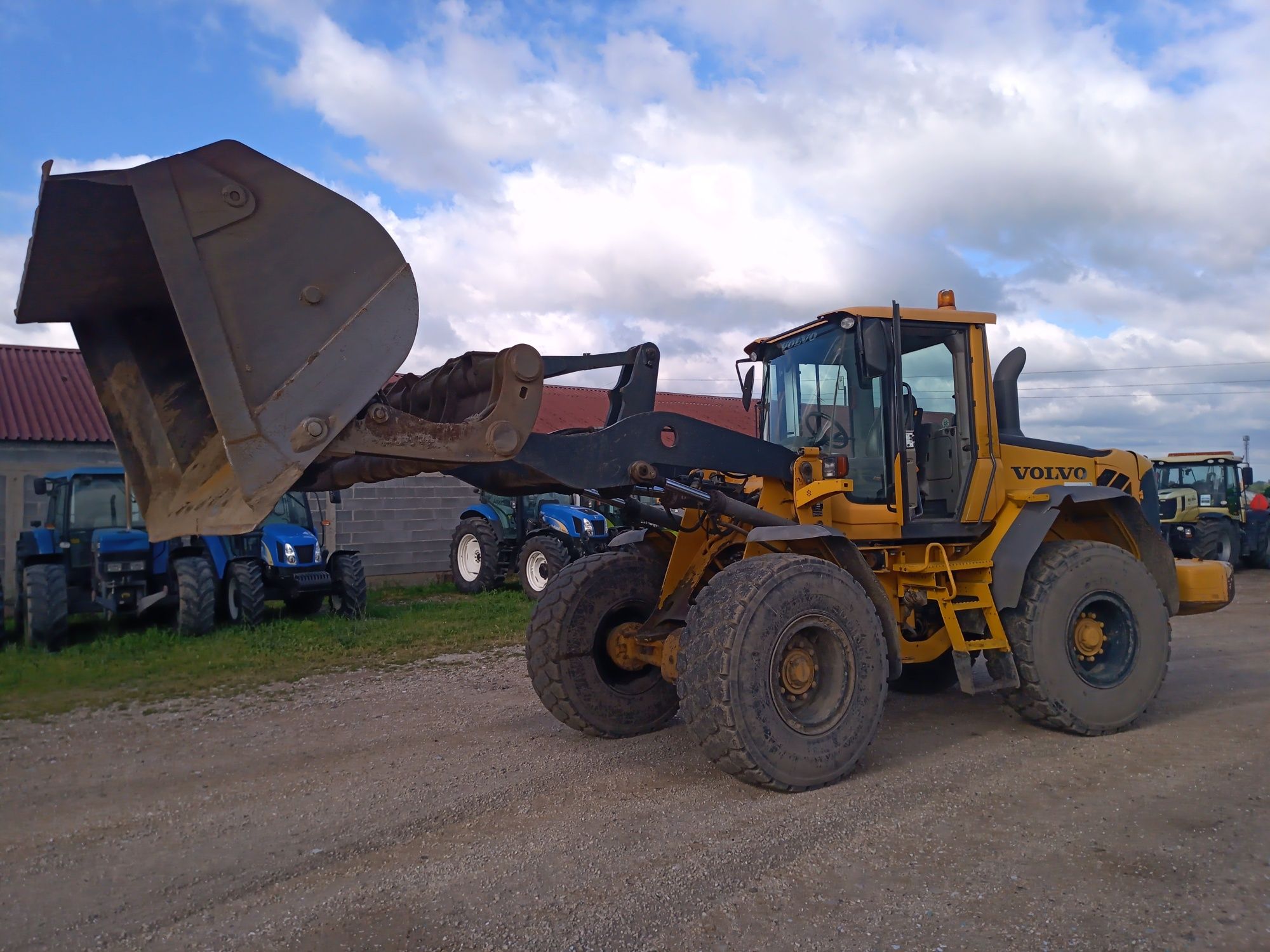 Volvo L60F cat 90 JCB 110