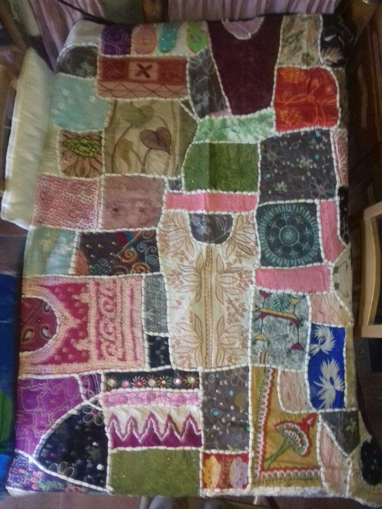 Tapeçarias étnicas artesanais Indianas muitas cores.