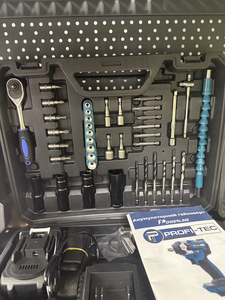 Акумуляторний гайковерт PROFI-TEC DTW500BL