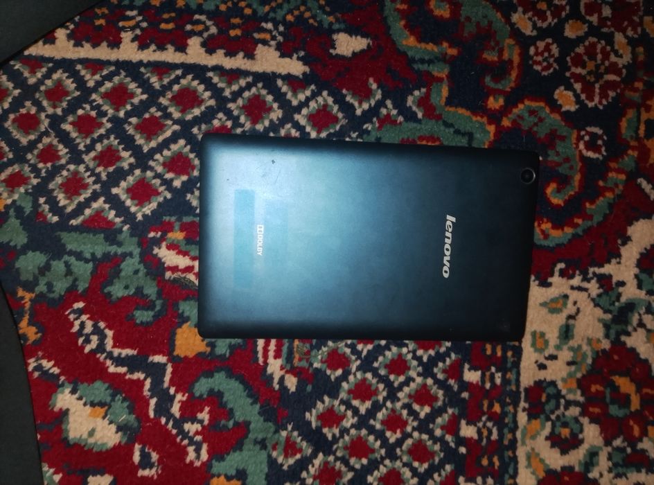 Lenovo 2017 android 5.1 13 гц чотири ядіра 1 ГБ  оперативной памяти 16