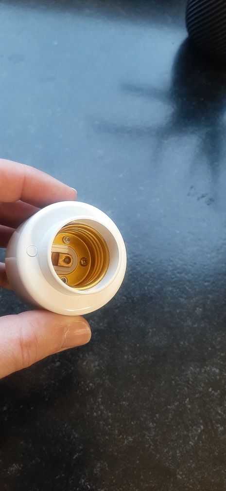 Smart adapter do żarówek E27 WiFi zdalne sterowanie