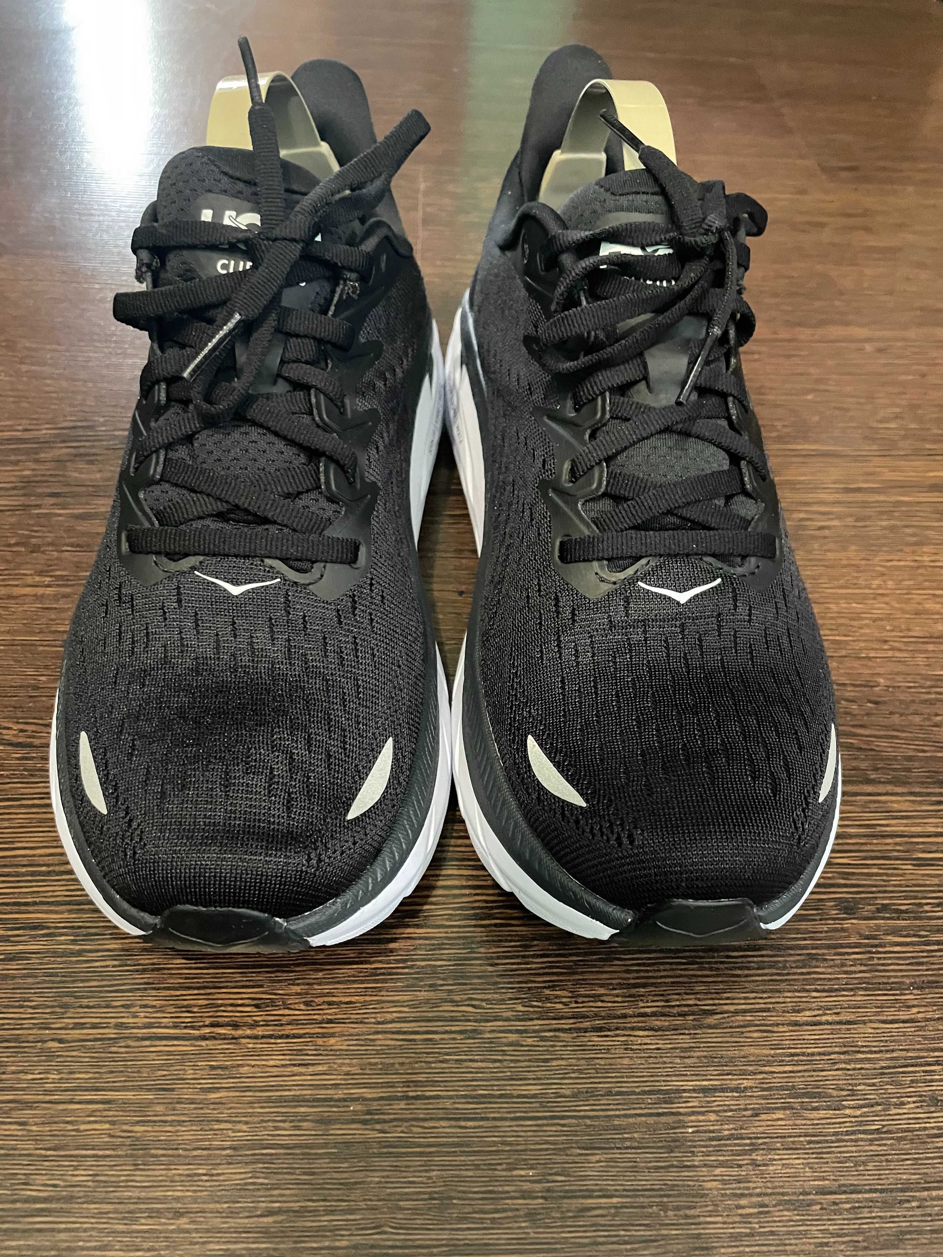 Кросівки hoka clifton 8.    40  2/3 25.5 см