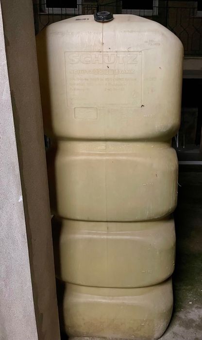 Depósito 1000 litros Gasóleo marca Schutz