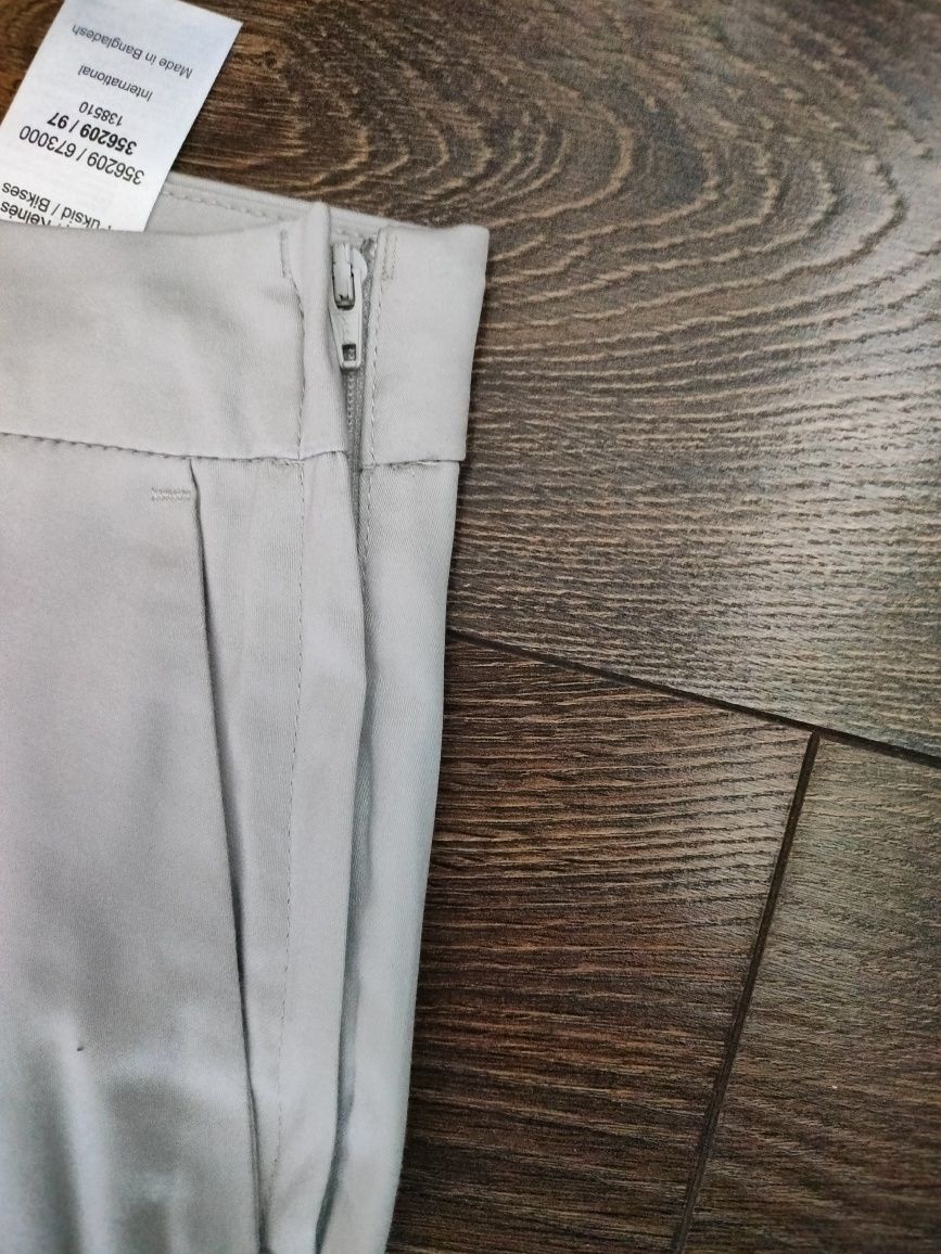 Damskie spodnie cygaretki Orsay 40