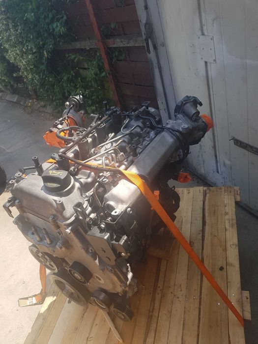 SILNIK KOMPLETNY+ skrzynia 1,6crdi hundai-Kia 1,6crdi 115KM na czesci