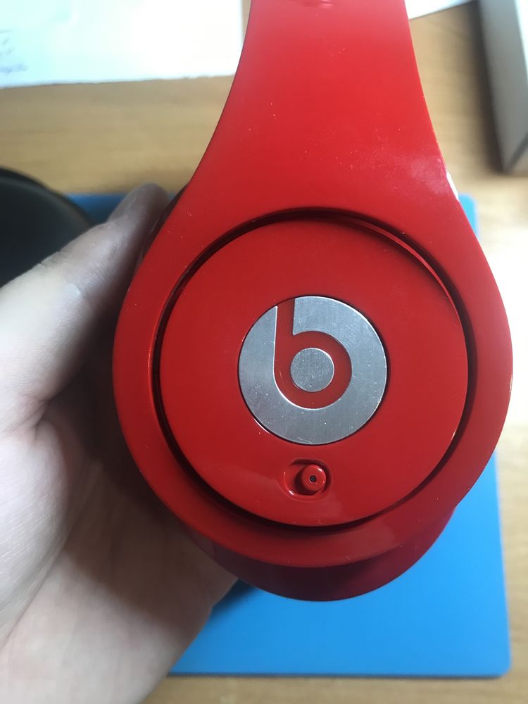 Monster Beats by Dr. Dre Studio Red