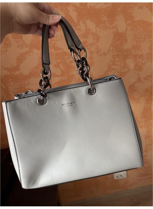 Продам сумки по 200 грн