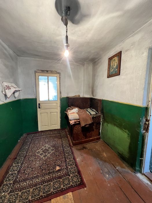 Продаж будинку біля Львова