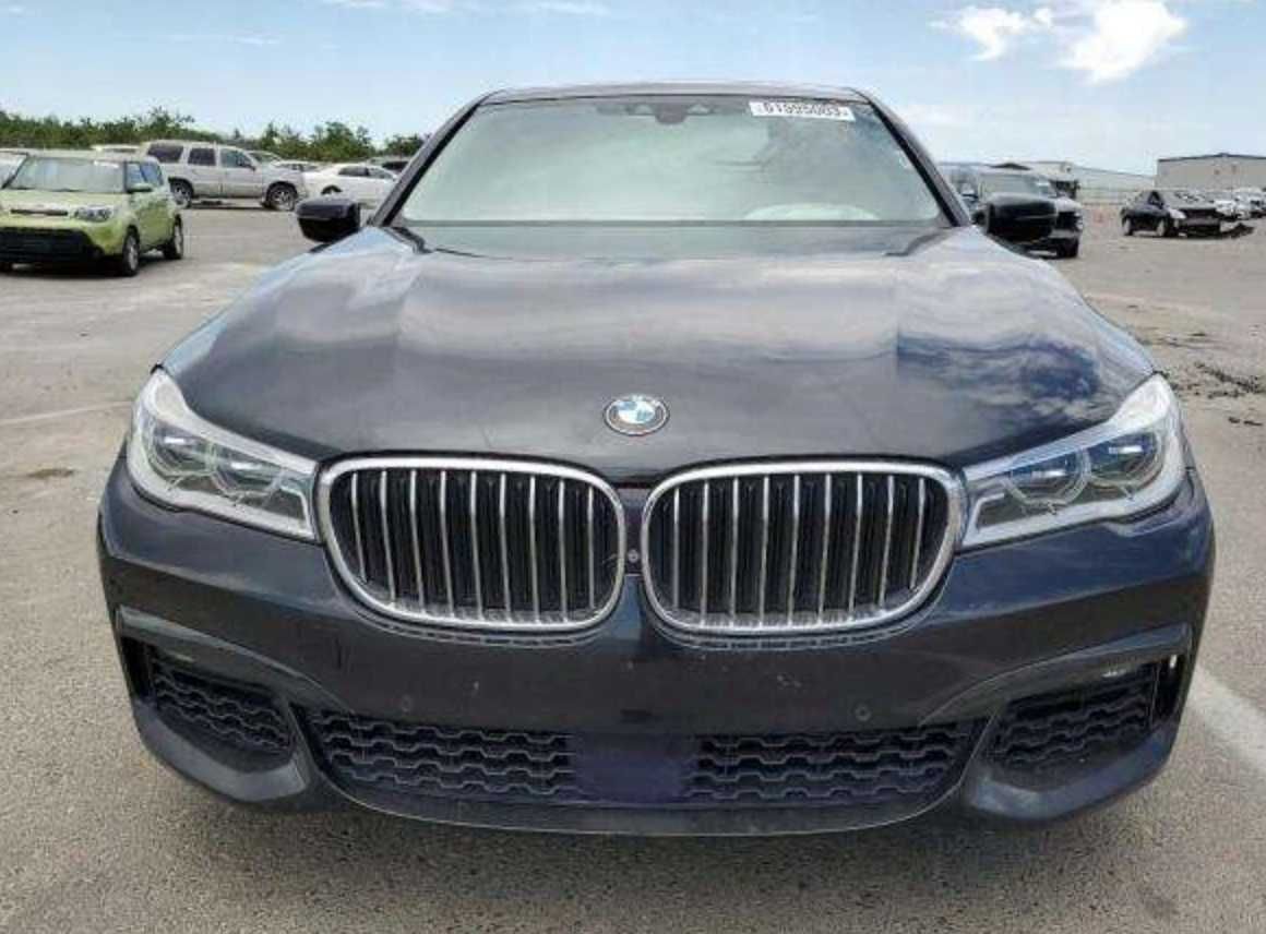 Разборка BMW 7 G12 G11  бампер комплектний