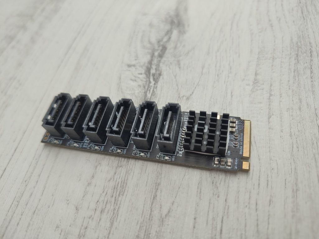 Karta adapter M.2 do SATA 3.0 M.2 MKEY PCI-E Karta 6 SATA porów