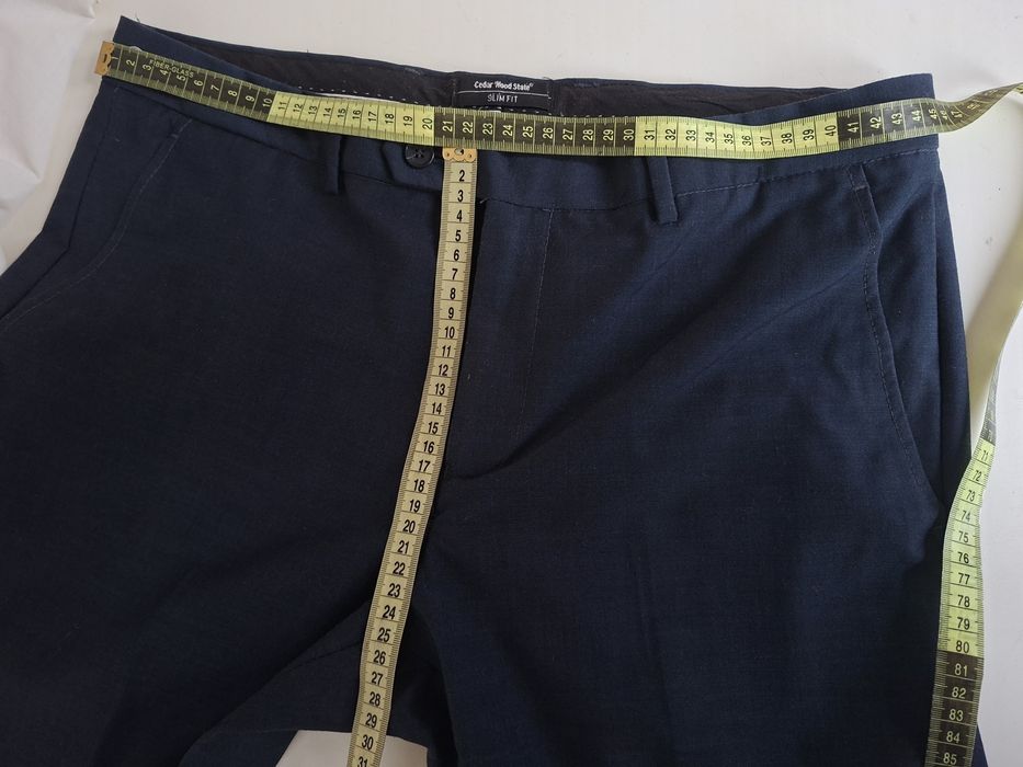 Чоловічі брюки класичні