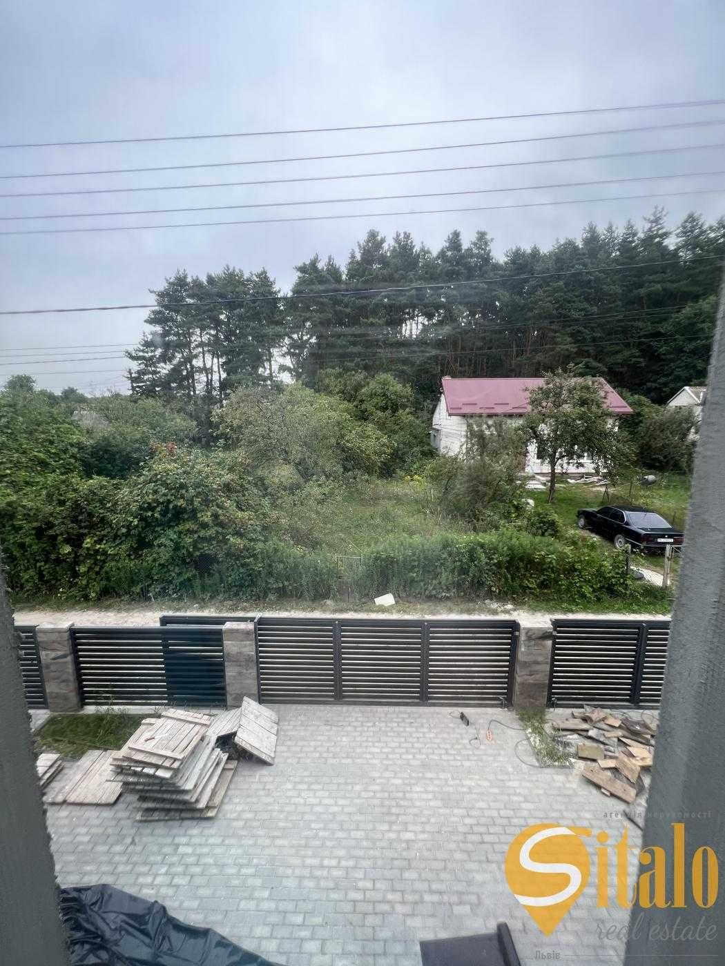 2 поверховий будинок- спарка, Підрясне, Львів