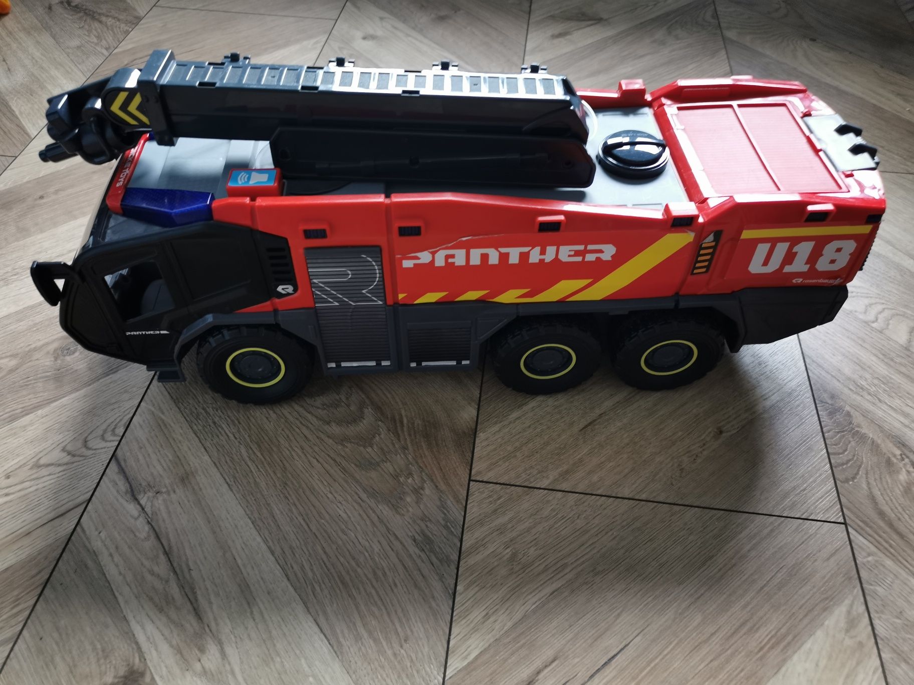 Dickie toys Duża Lotniskowa Straż Pożarna zabawka rc
