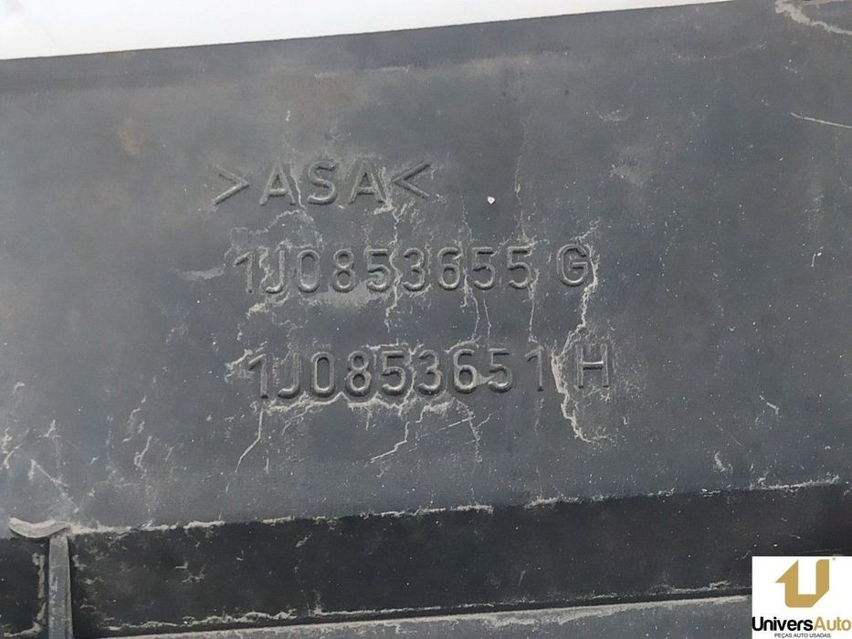 GRELHA FRONTAL VOLKSWAGEN GOLF IV 2001 -1J0853655G