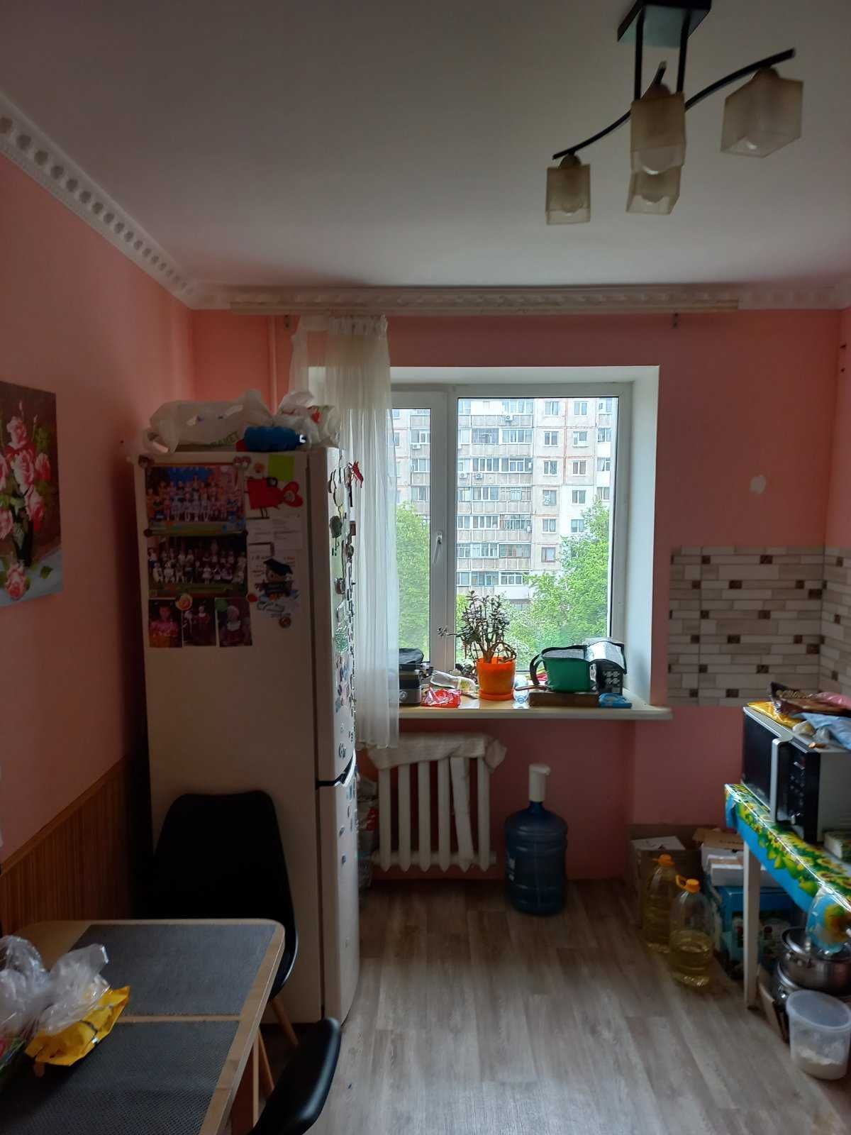 Продам 3-х кімнатну квартиру в Полтаві по вулиці Грушевського