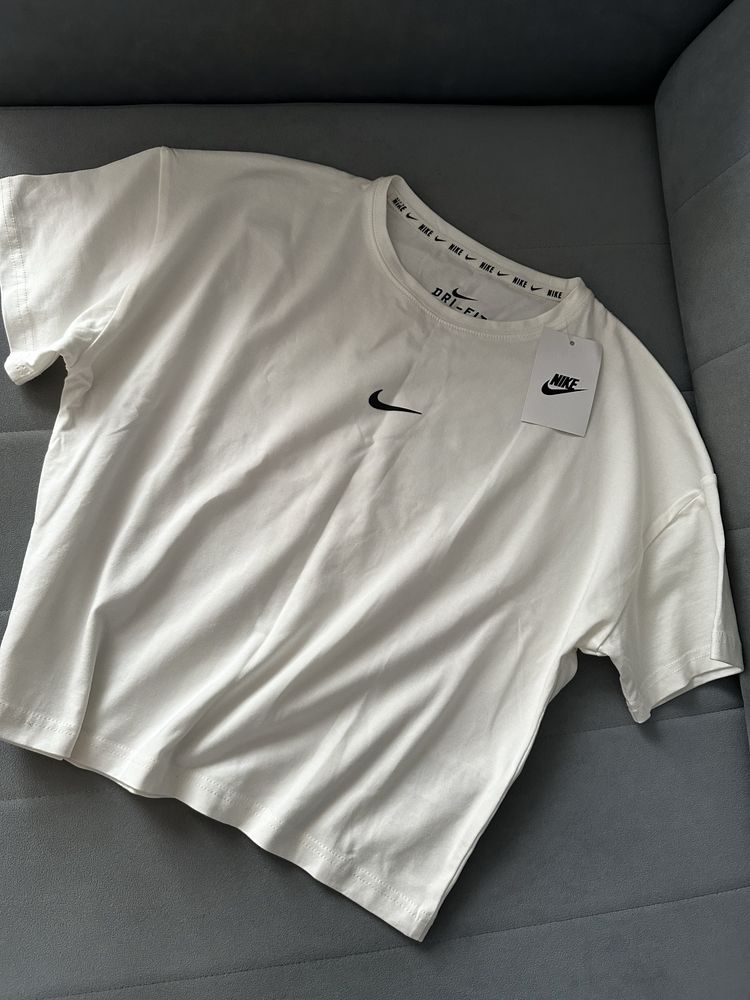 Top bluzka Nike ….