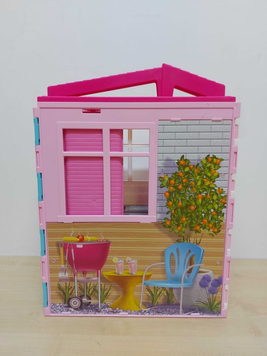 BARBIE przytulny domek dla lalek + akcesoria FXG54  F